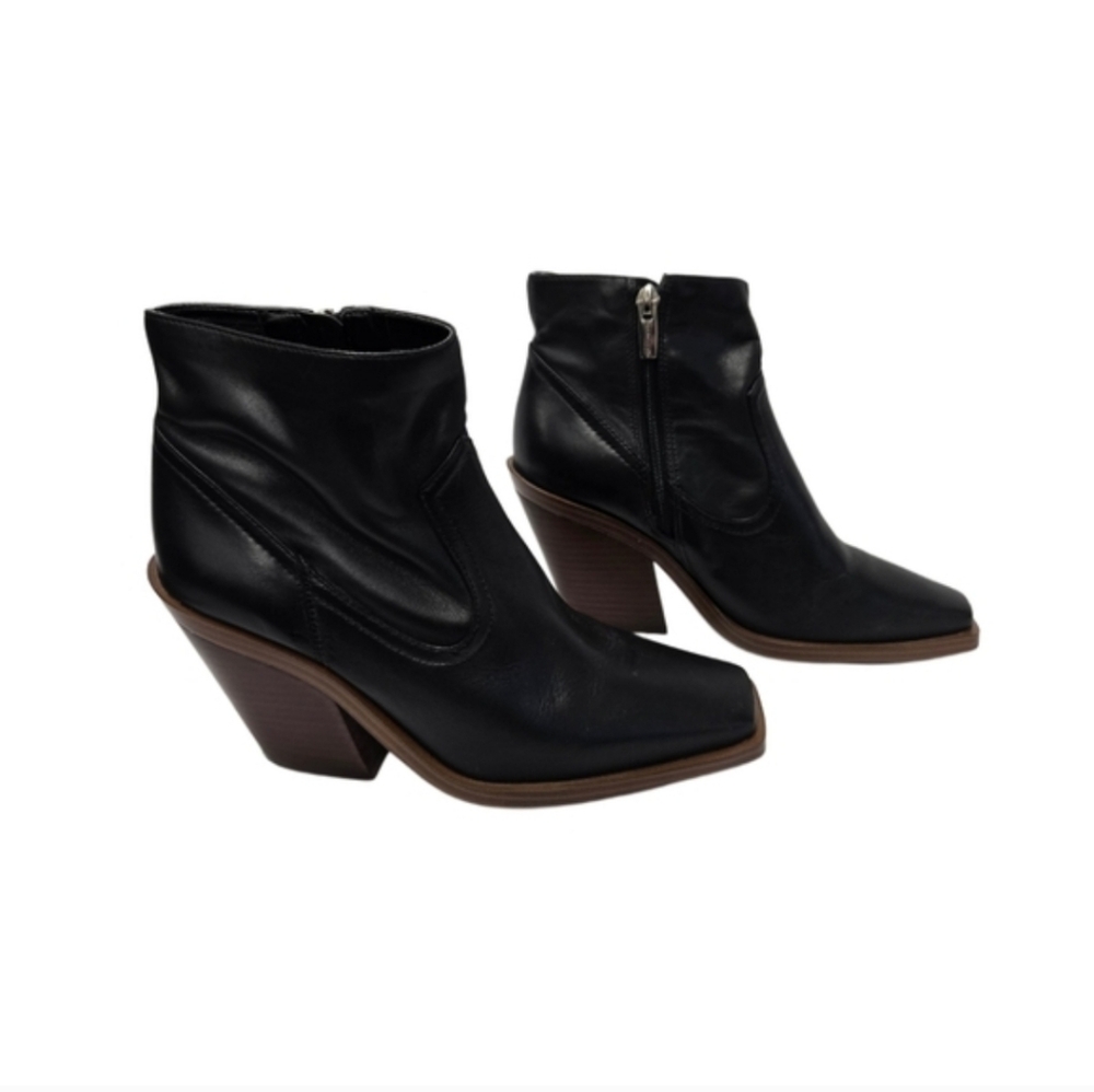 Vince Camuto Amtinda Bootie - Picture 2 of 10